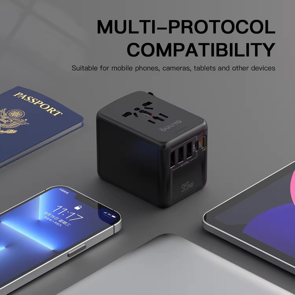International travel adapter with PD 35W 